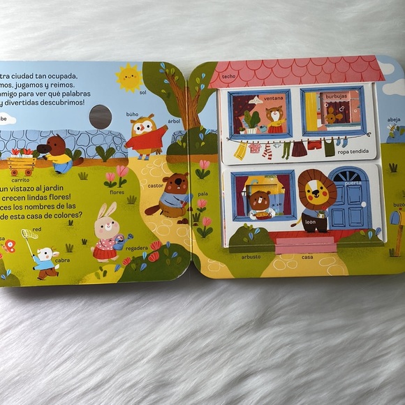 Baby/Toddler/Children Board Book in Spanish " Los Nombres de las Cosas" Tapitas - Picture 6 of 16
